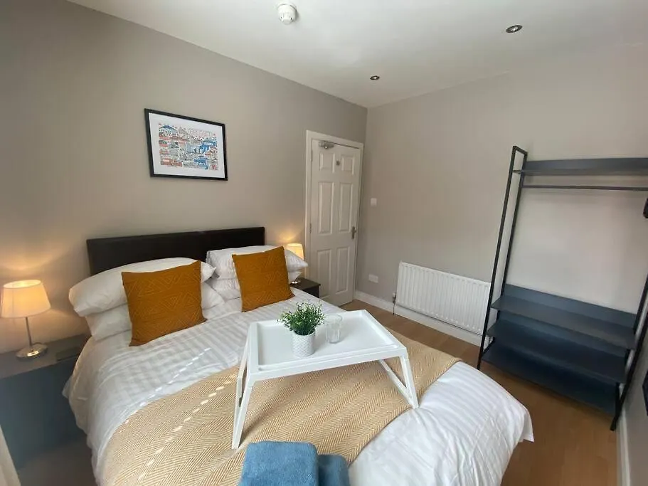 Baker House Villa Belfast 0*,  United Kingdom